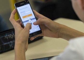 UNESCO proposes a ban on’smart phones’ in schools I Sri Lanka Latest News