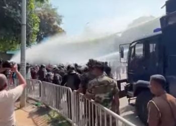 Water cannons were used to disperse the Socialist Youth Union’s black July protest at town hall  I Sri Lanka Latest News
