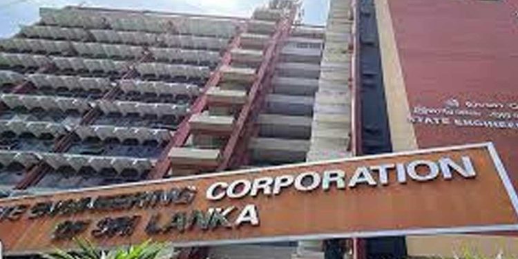 Engineering corporation employees demand pay, block the chairman’s office, and stage a protest I Sri Lanka Latest News