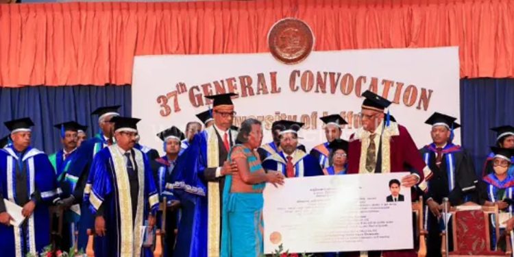 Mother arrived to receive the dead son’s graduation! Jaffna University was moved! I  Latest News From Sri Lanka