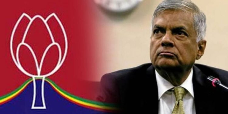 Pohottuwa MPs opposing Aswasuma gather signatures to present to President  I Sri Lanka Latest News
