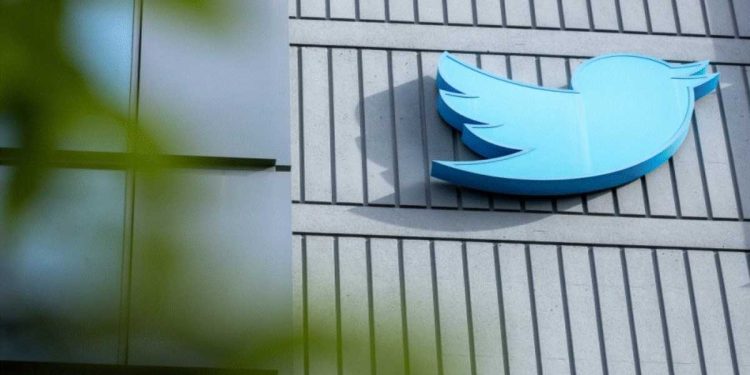 Twitter owes ex-employees US$500m in severance, lawsuit claims I Sri Lanka Latest News