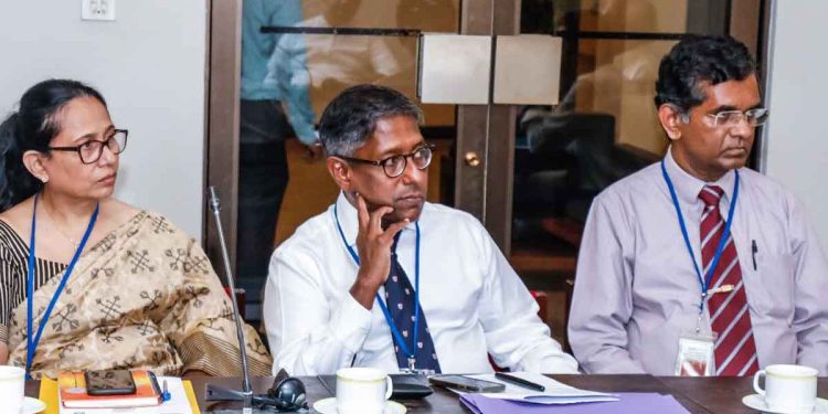 Members’ of numerous health professional bodies met with the opposition leader and the other committee members for a discussion I Sri Lanka Latest News