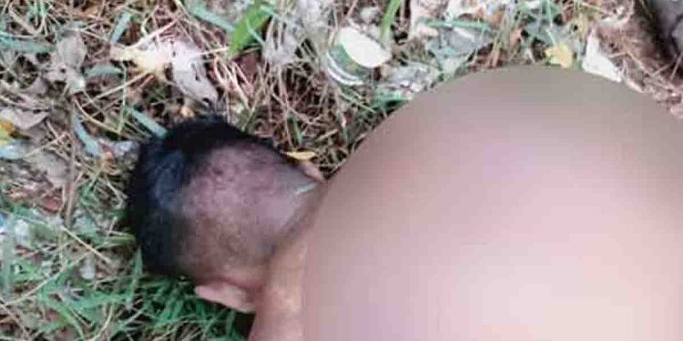 Naked male dead body found by Kaduwela police near a thicket of kaduwela wewapara I Sri Lanka Latest News