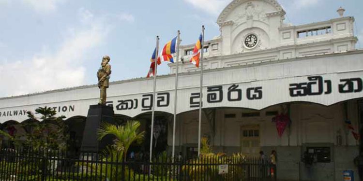 United trade union front ready for a massive protest on August 28th opposite fort railway station I Sri Lanka Latest News