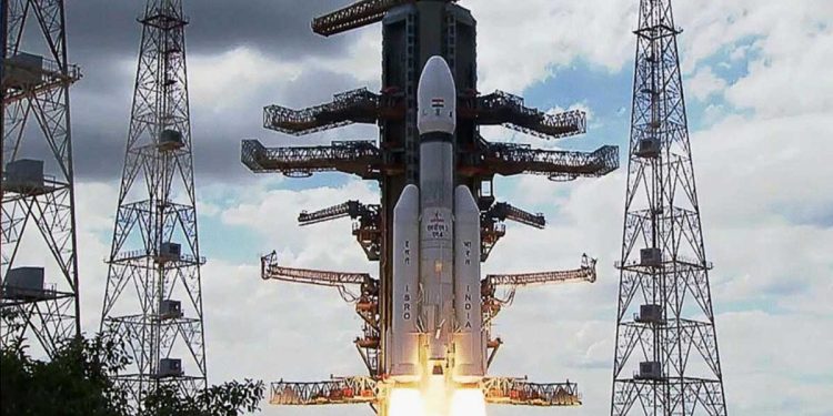 India becomes first nation to land spacecraft on Moon’s south pole I Sri Lanka Latest News