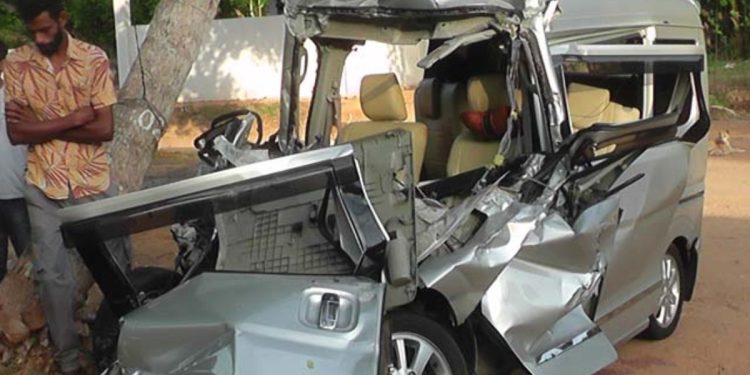 Fatal accident in Tabuththegama kills four  I Sri Lanka Latest News