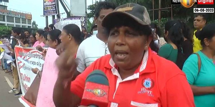 Trade unions in Biyagama protest demanding not to tamper with EPF due to debt restructuring  I Sri Lanka Latest News