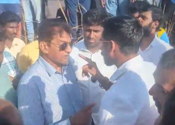 The manager did the right thing! Minister Thondaman and his armed guards behaved rudely! Planters writes to President request a formal investigation! Sri Lanka Latest News