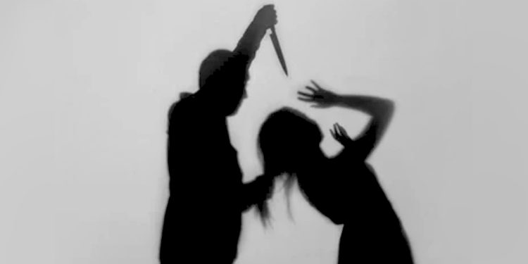 16 year old  school girl stabbed by 24 year old boyfriend on the road  I Sri Lanka Latest News