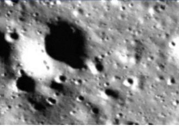 Chandrayaan-3 Latest: ISRO says communication link established with Vikram lander, shares images of moon. Top Updates I Sri Lanka Latest News
