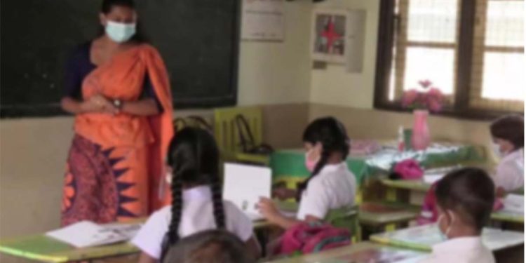 Number of teachers left Sri Lanka after December 2022 exceed 5000 – SL teaher’s union I Sri Lanka Latest News