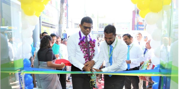 HNB FINANCE launches latest branch in Kiribathgoda I Sri Lanka Latest Business News