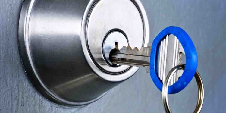 Is it a thief inside the Ambalantota divisional secretariat office? The safe is opened with the key! 15 lakhs have been stolen! I Sri Lanka Latest News