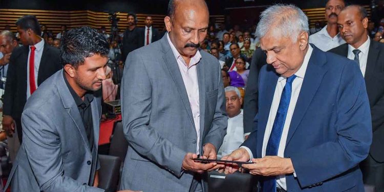 Defense Secretary unveils two books and a song! President-Prime Minister attend the event! PHOTOS I Sri Lanka Latest News