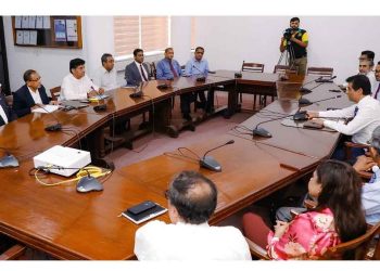 Opposition Leader visits the Chamber of Commerce in Sri Lanka to discuss the recovery policy agenda with the executive board and sector heads  VIDEO & PHOTOS  I Sri Lanka Latest News
