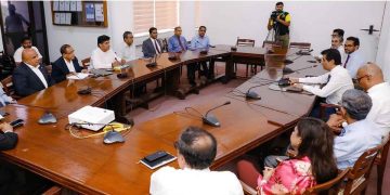 Opposition Leader visits the Chamber of Commerce in Sri Lanka to discuss the recovery policy agenda with the executive board and sector heads  VIDEO & PHOTOS  I Sri Lanka Latest News