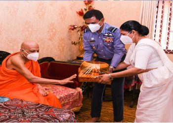 Sri Lanka Air Force hosts solemn annual almsgiving ceremony to honour fallen heroes and serving members  I Sri Lanka Latest News