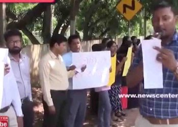 Government employees took to the streets at lunch time to demand more salaries from the budget! The struggle is not over! We’re on the road anyway! VIDEO I Sri Lanka Latest News