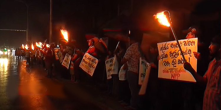JVP take torches against the electricity bill! VIDEO I Sri Lanka Latest News