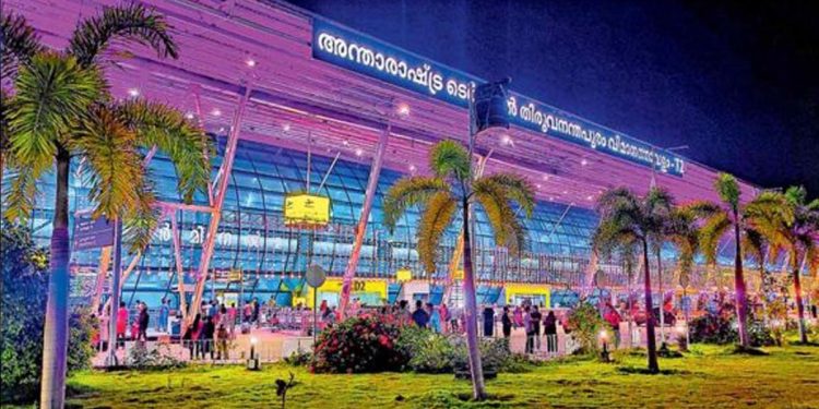 6.15 kg gold seized from 13 Sri Lankans, 1 Indian; biggest bust at TVM Airport this year  I Sri Lanka Latest News