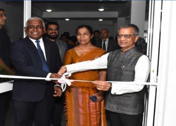 The first ever India-Alumni Art Exhibition – Chitralekha Inaugurated in Colombo today