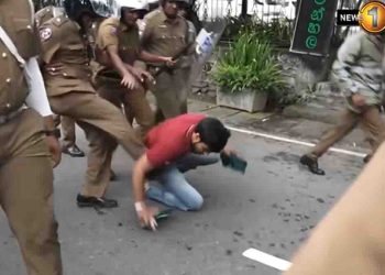 Video footage of police brutal attack on Peradeniya students who marched against the government’s autocracy released! I Sri Lanka Latest News