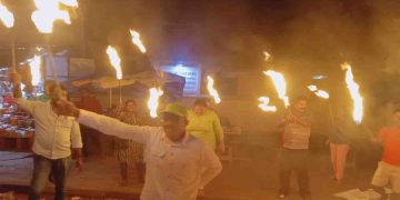 Mujibur Colombo Central – Hasit Kadawata – Sarath Seruvila – J.C. Mawathagama- Ajith Kalutara – Gayan Kesbawa! The wave of SJB torches protests against the electricity bill all over the country at the same time!