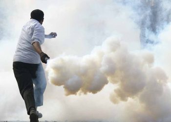 Online Act-Anti-Terrorism Act-Degree Shops-Mahapola! Peradeniya students take to the streets! Police use tear gas! I Sri Lanka Latest News