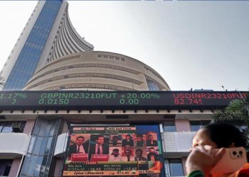 India regains its economic swagger as China stumbles I Sri Lanka Latest News