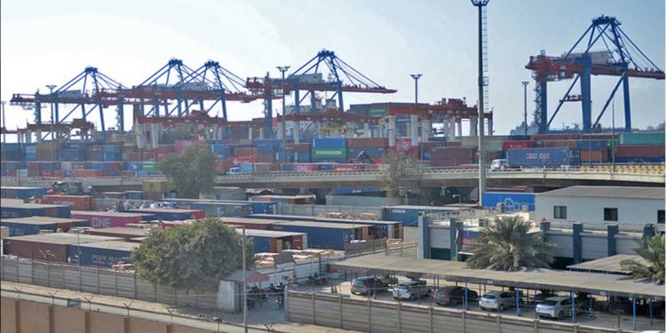 Pakistan, Sri Lanka among South Asian countries most vulnerable to BoP crises — Moody’s  I Sri Lanka Latest News