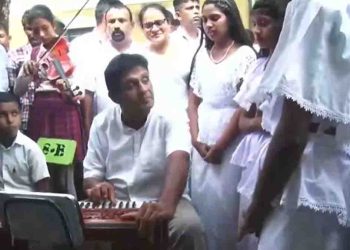 The opposition leader who distributed gifts to the children of Matale sang ‘Bahung Sahassa’ with the children! while playing Serpina…! VIDEO I Sri Lanka Latest News