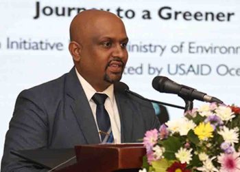 The chairman of the Central Environment Authority, who is alleged to have accepted a bribe of Rs 100 lakhs got bail from the court today! I Sri Lanka Latest News