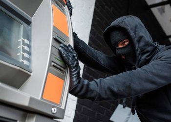 ATM machine breaker of a state bank in Anuradhapura apprehended by Police!  I Sri Lanka Latest News