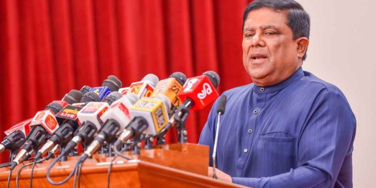 Sri Lanka should be made a China! The Chinese constitution must be brought! Social media should be banned! A statement from UNP President Vajira Abeywardena! VIDEO I Sri Lanka Latest News