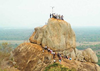 Malwathu and Asgirirya Prelates’ written request for Mihintale’s protection was ignored! There is still no protection! I Sri Lanka Latest News