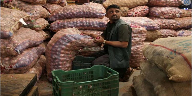 India bans onion exports until March 31, 2024 I Sri Lanka Latest News