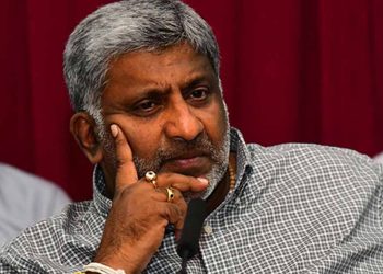 They are trying to connect the two houses of the minister and build an unauthorized road! Using the security forces! Even though the case has been decided, it has not gone away! a big accusation to Minister Prasanna! VIDEO I Sri Lanka Latest News