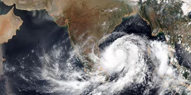 The impact of the cyclone that affected India to Sri Lanka! Expect rain this afternoon! I Sri Lanka Latest News