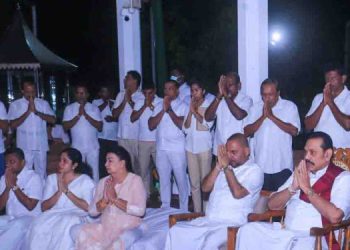 Mahinda was in Kataragama during the New Year dawn! I Sri Lanka Latest News