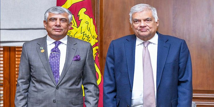 Pakistan’s Defence Secretary Calls on President I Sri Lanka Latest News