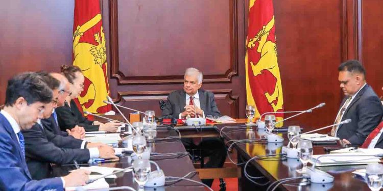 President meets Japanese Finance Minister Suzuki! PHOTOS I Sri Lanka Latest News