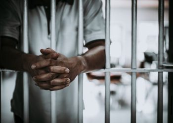The Bribery Commission has undertaken a historic task! For the first time, someone in the private sector has been caught soliciting bribes! The HR manager in Kakirawa demanded a sexual bribe to secure the job and raise the salary! I Sri Lanka Latest News