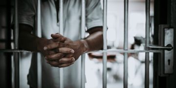 The Bribery Commission has undertaken a historic task! For the first time, someone in the private sector has been caught soliciting bribes! The HR manager in Kakirawa demanded a sexual bribe to secure the job and raise the salary! I Sri Lanka Latest News