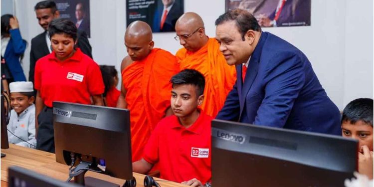 Dhammika Perera reminds what Premadasa did to bring dollars to the country! No one tells how to bring dollars to the country! I started this work to bringing dollars to the country and to save the country! VIDEO I Sri Lanka Latest News