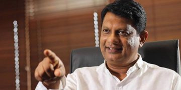 In the event of an early parliamentary election, people would take to the streets and chase Ranil; he would not even have a national list to return to parliament! Nalaka! VIDEO Latest Sri Lanka News