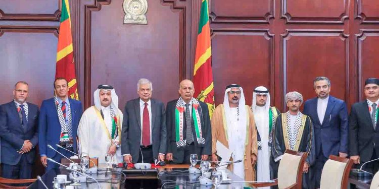 Why would a Sri Lankan ship be sent to the Red Sea?  President explains to the ambassadors of the ten Middle Eastern countries! PHOTOS I Sri Lanka Latest News