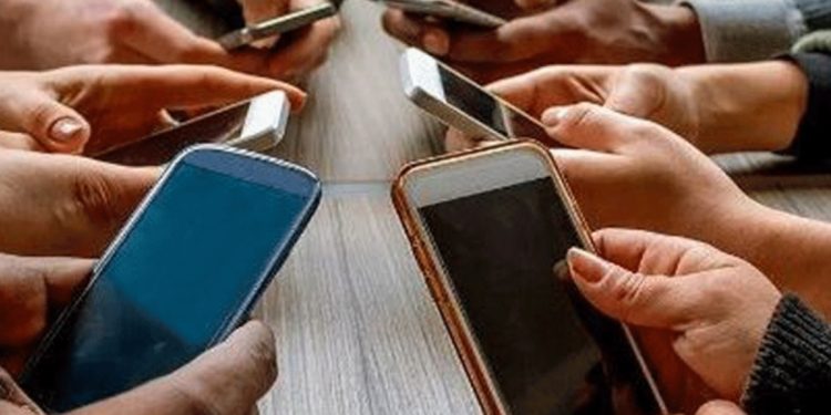 Phone prices will rise by 35% as of today! Another New Year’s gift! Sri Lanka Latest News