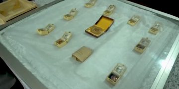 9 ancient caskets are found in a Trincomalee temple! VIDEO I Sri Lanka Latest News