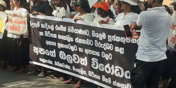Silent Protest by Negombo Priests and Catholic Community Reverberates Against Fishing Power Struggle I Sri Lanka Latest News